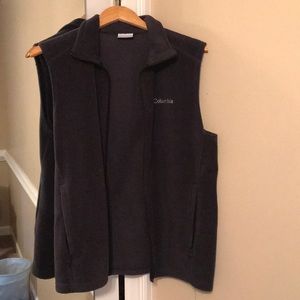 Columbia vest